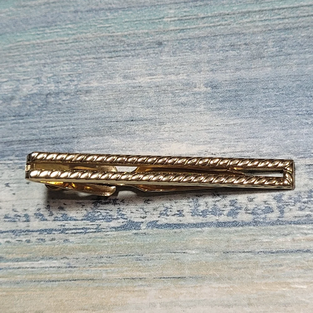 Avon Tie Bar clip.